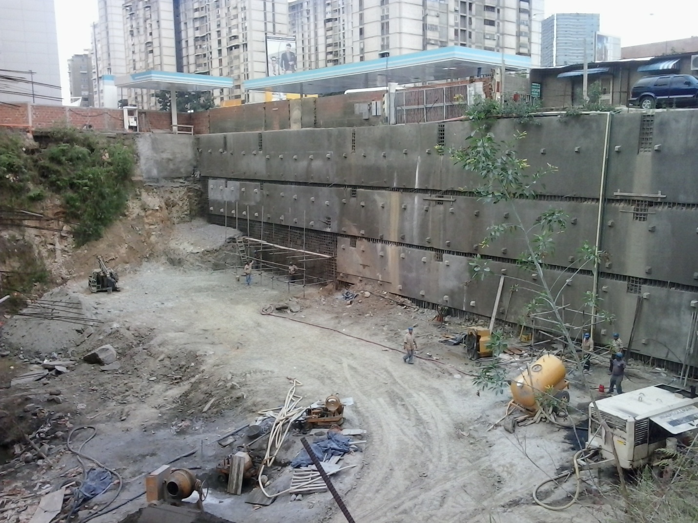 Geotechnical structures and retaining systems